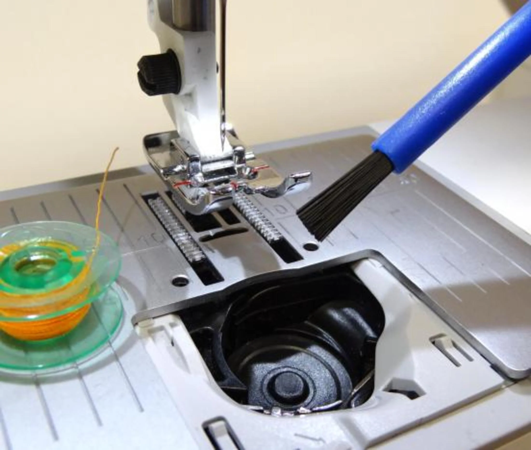 Needle Inserter with Brush - Image 5