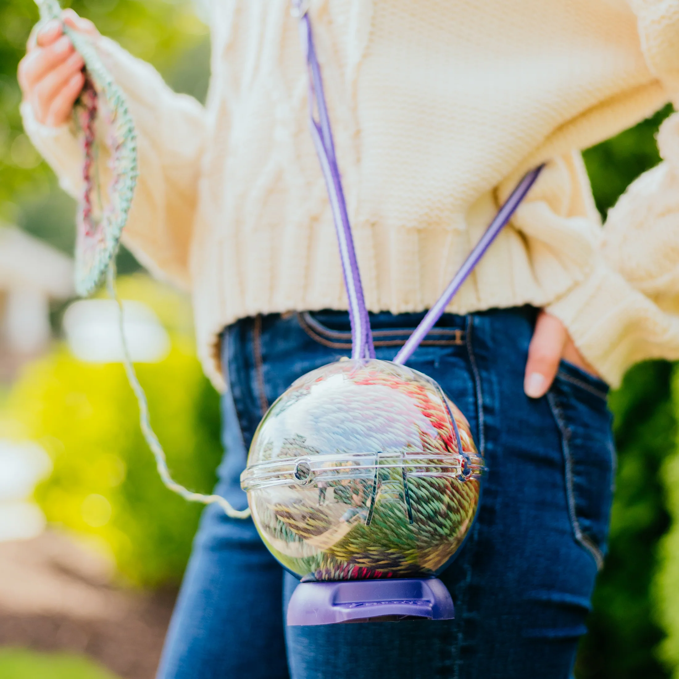 The Yarnit Yarn Holder - Image 9