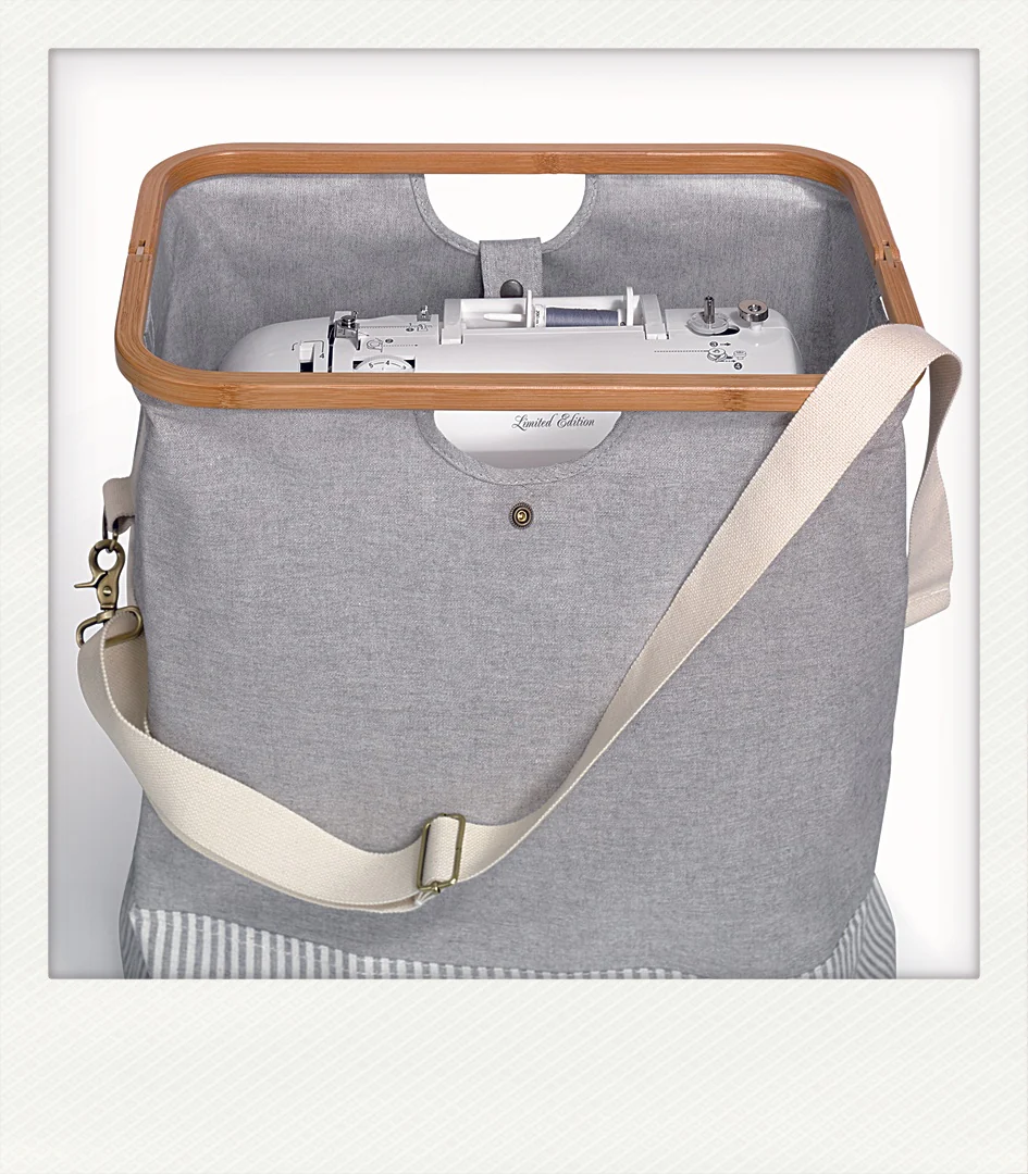 Water Resistant Store & Travel Bag, Medium - Image 6