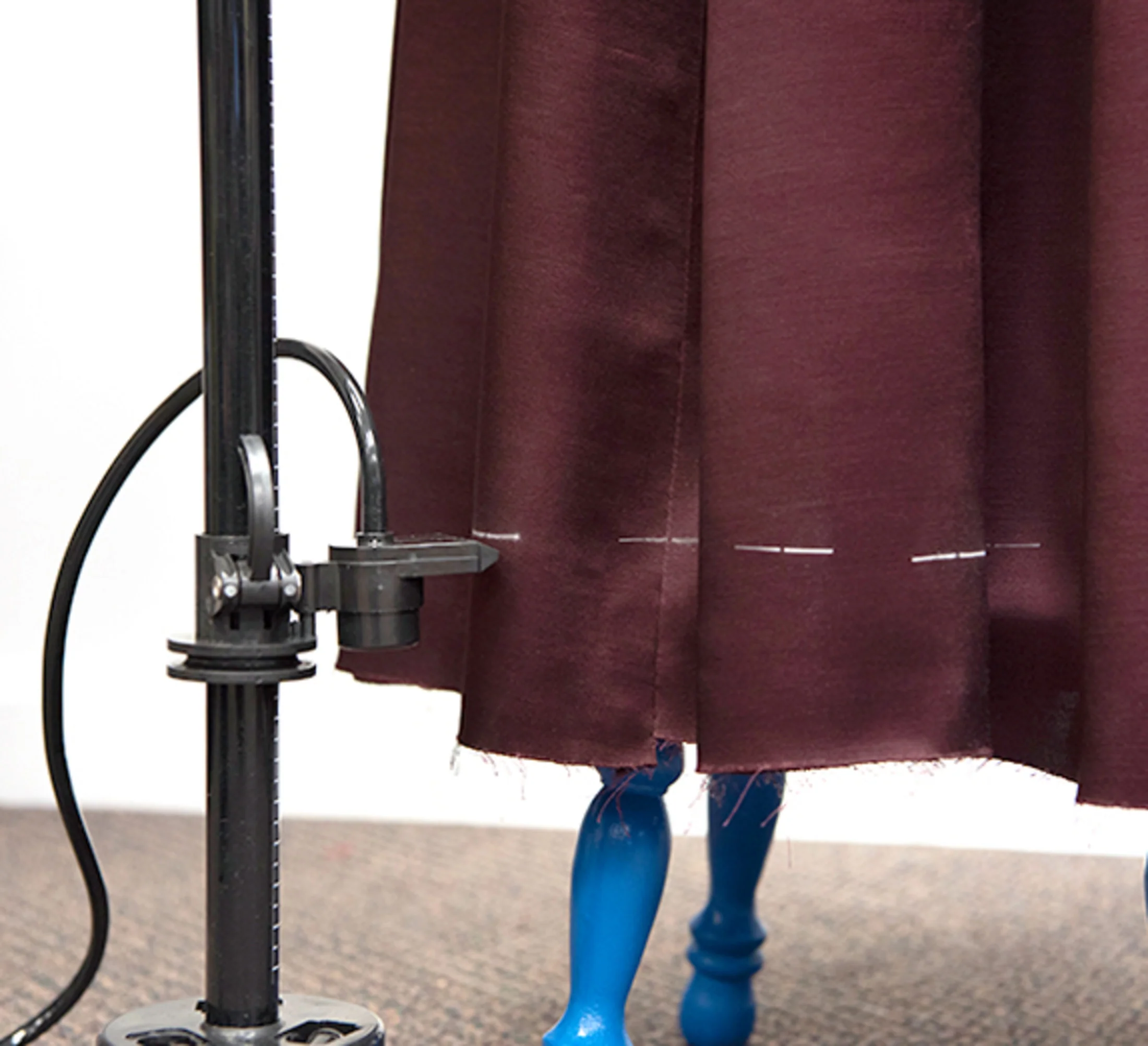 Deluxe Chalk Hem Marker - Image 6