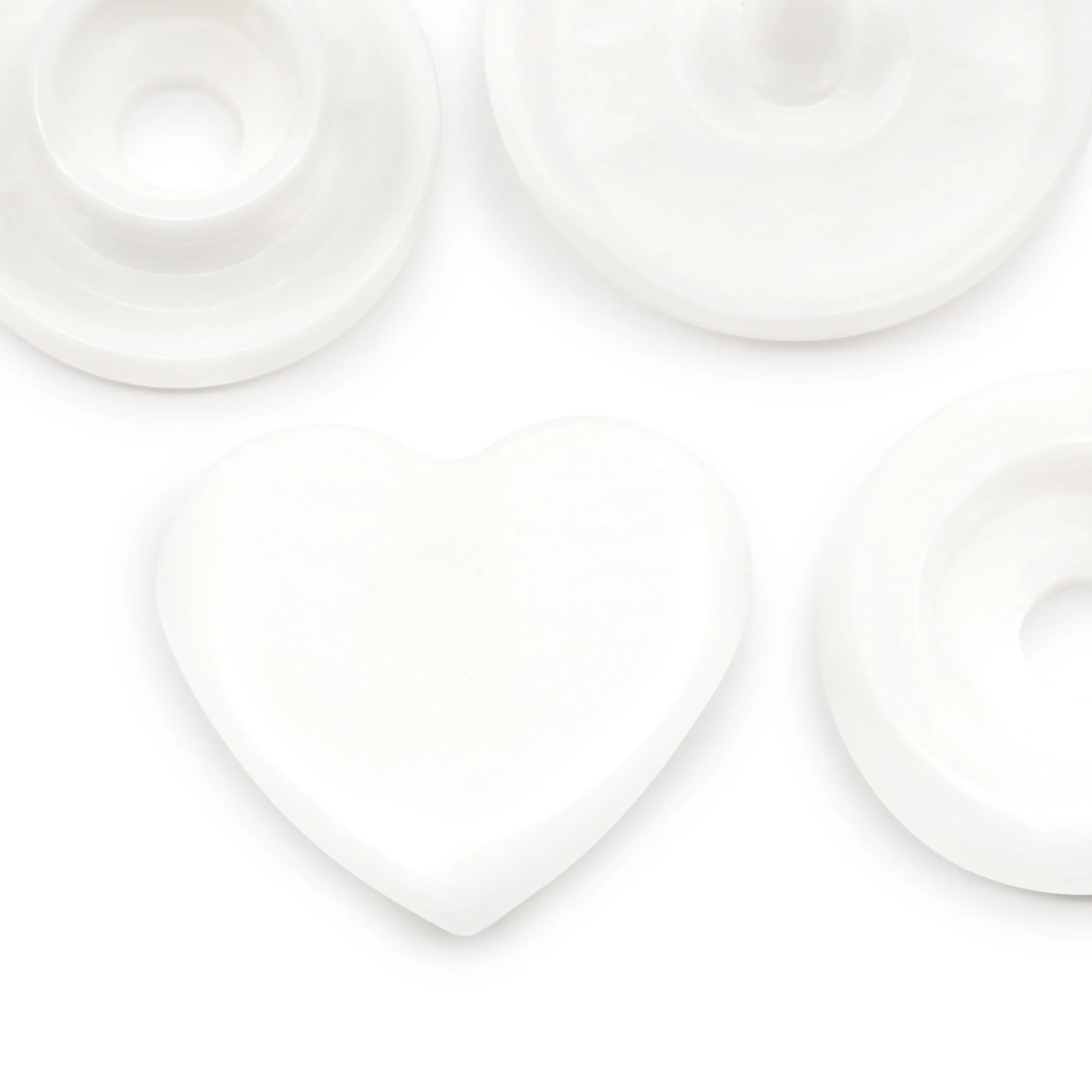 Plastic Color Heart Snaps, 12 Sets - Image 2