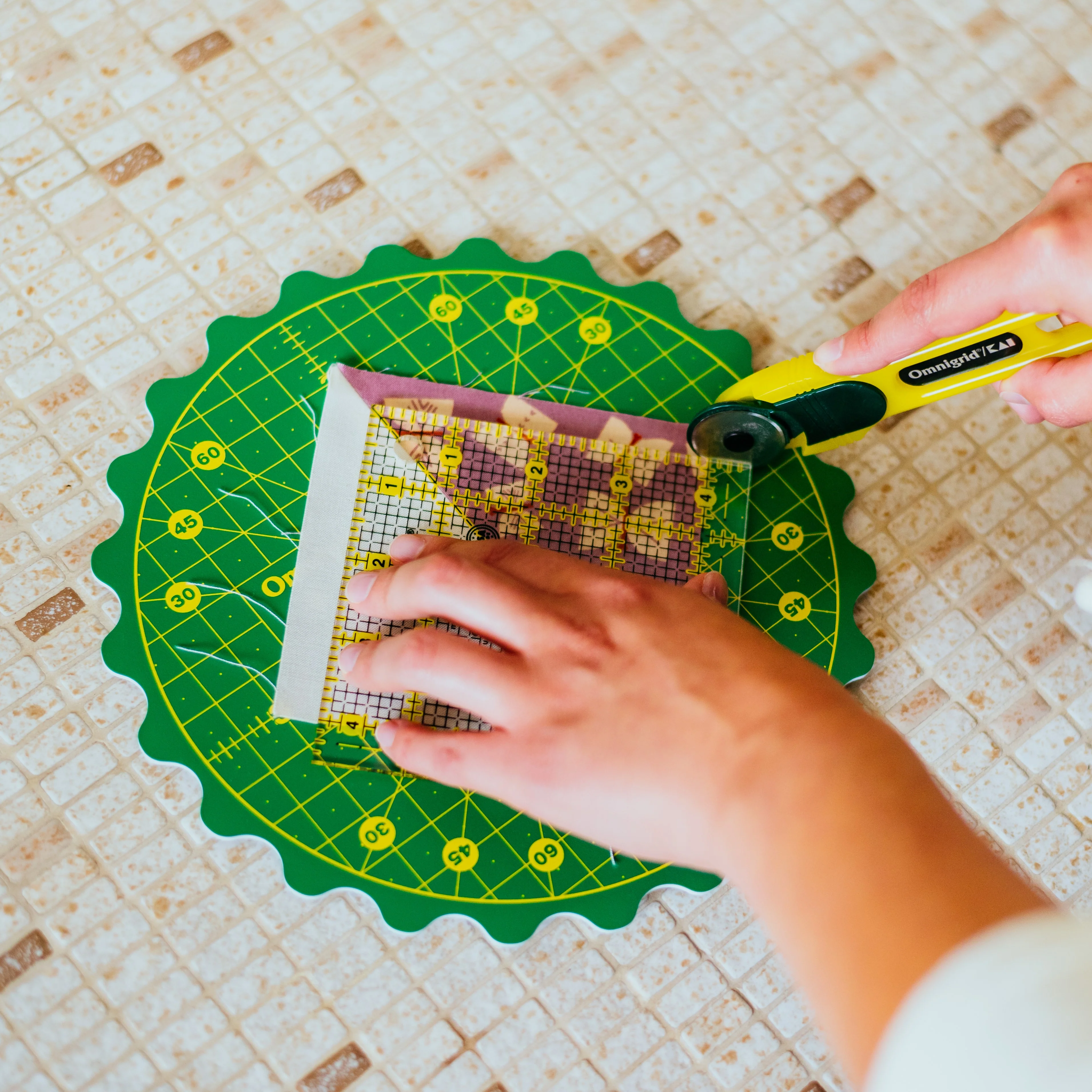 360 Rotating Cutting Mat - Image 7