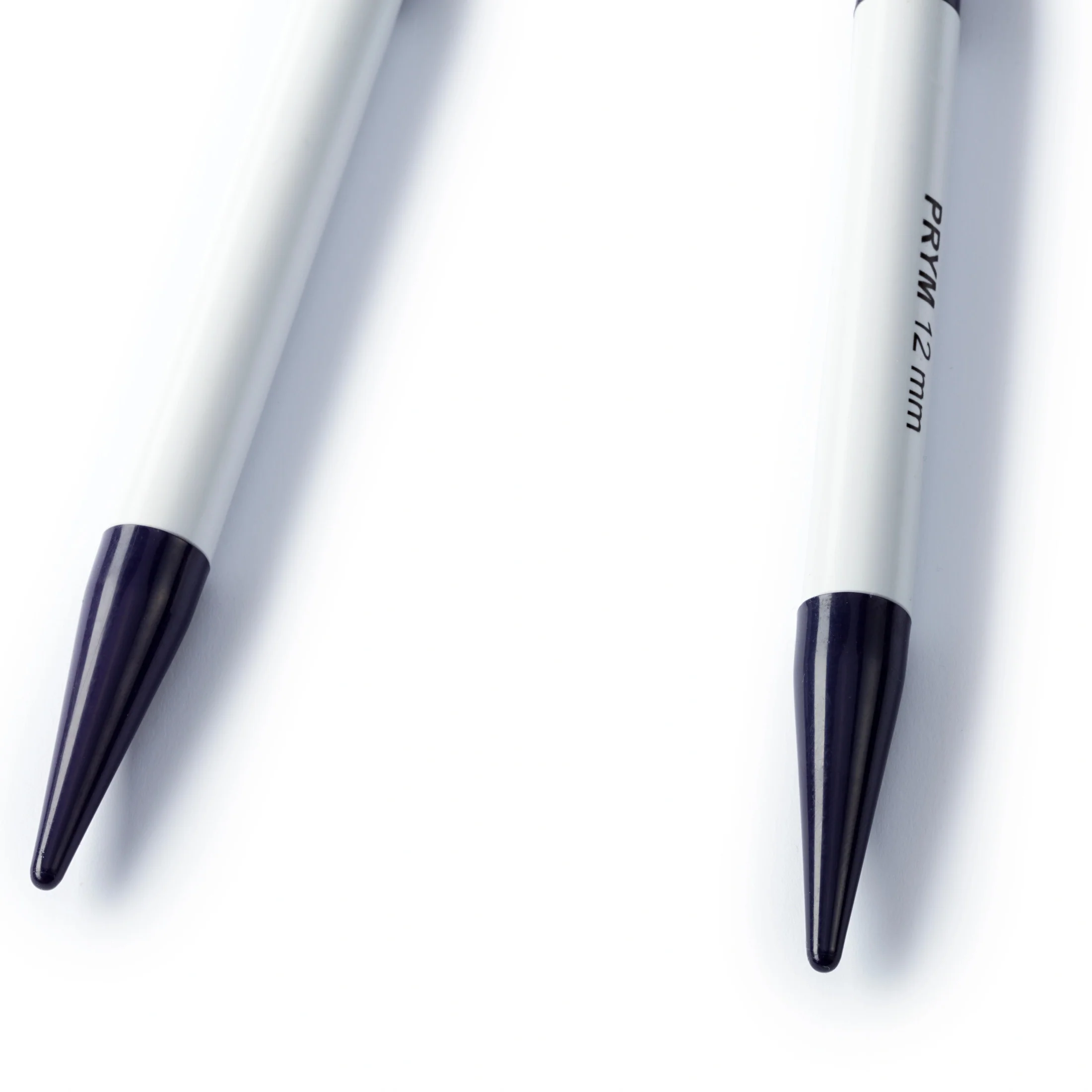32" Circular Knitting Needles, Plastic - Image 3